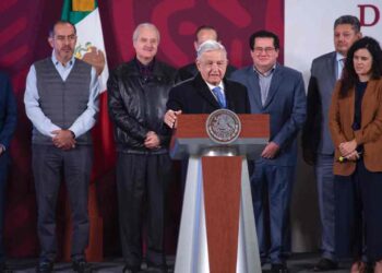 López Obrador anuncia incremento de 20% al salario mínimo para 2023