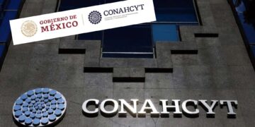 Así puedes solicitar la beca para madres solteras conahcyt 2024