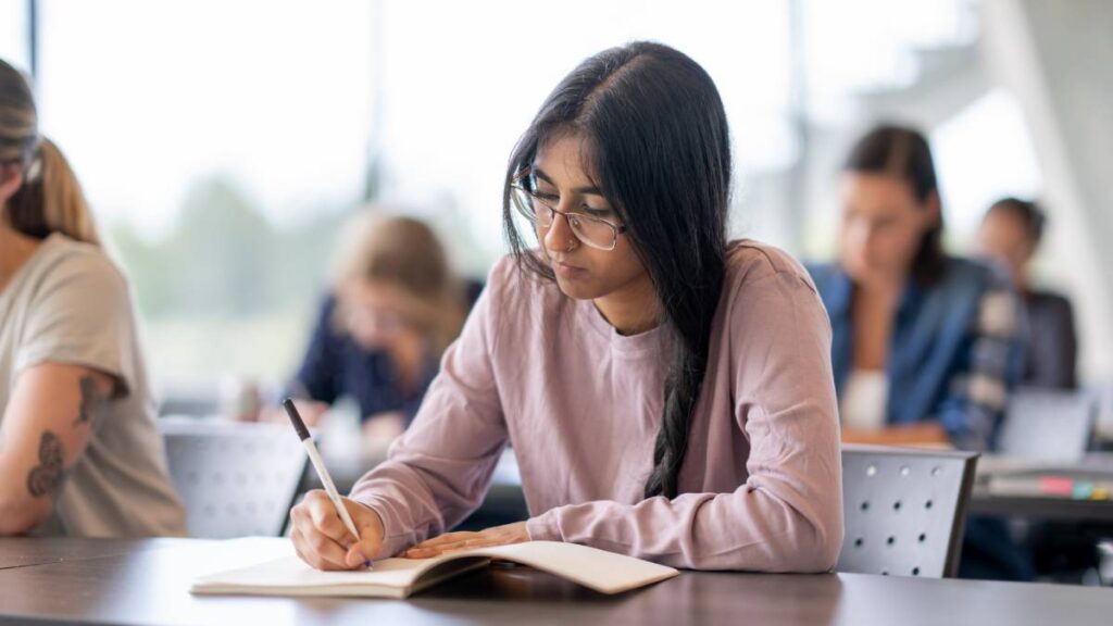 Comienzan registros a las Becas para el Bienestar por Aprovechamiento Académico para Educación Superior del Estado de México